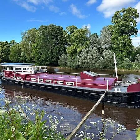 Unique Houseboat Experience I Central City Break Йорк Экстерьер фото